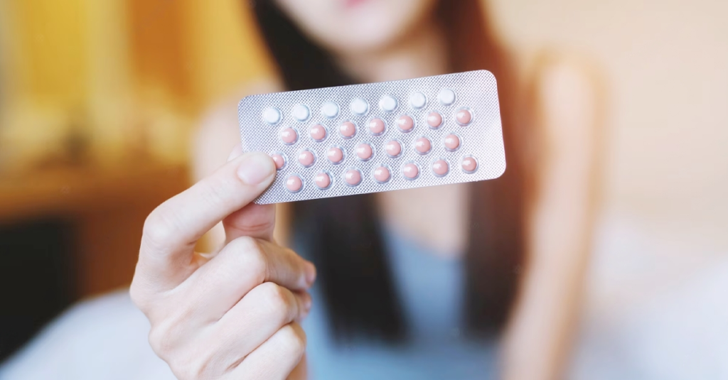 Nový výzkum antikoncepce. Tohle jsou negativní účinky, o kterých stojí za to vědět Náhledový obrázek